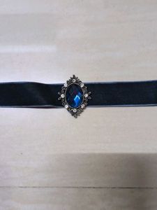 Elegant Blue Stone Choker