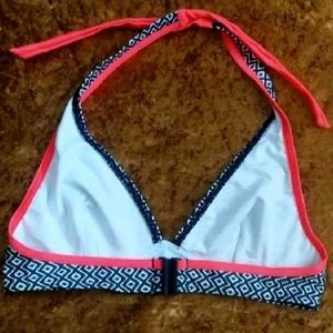 Stylish Geometric Print Bikini Top