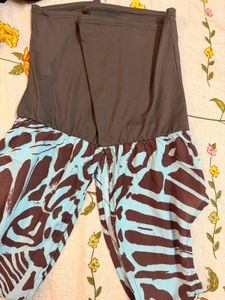 Nefs finds Stylish Brown &amp; Blue Print V-Neck Top