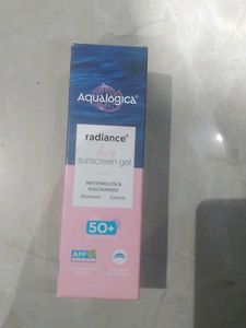 Aqualogica Radiance Sunscreen Gel SPF 50+