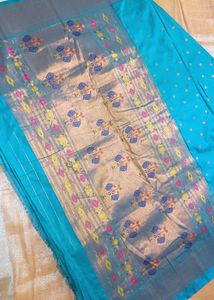 🆕️ Paithani Saree with Golden Floral Buttas