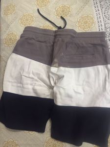 Men's Colorblock Shorts with Zipper Pockets