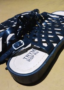 Fancy chappal