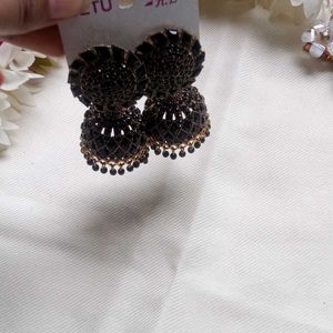 ✨🖤Elegant Black Floral Designer Jhumka Earrings