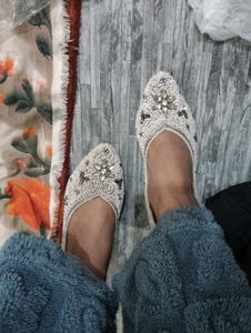 Embellished Juttis