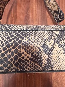 H&amp;M Stylish Animal Print Shoulder Bag