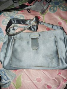 Lady's Shoulder Bag Used