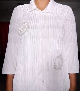Chic White Textured Top