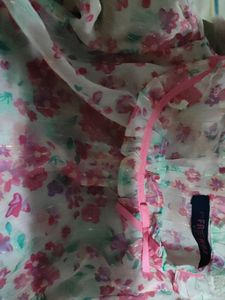 Pink Top 🩷(2-3 Yr Old Girl)