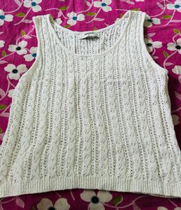 Chic White Knit Sleeveless Top