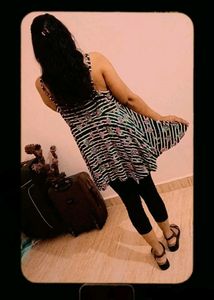 Beutiful Style Black White Strip... Floral 🌹 desi