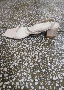 Eridani Beige Block Heels