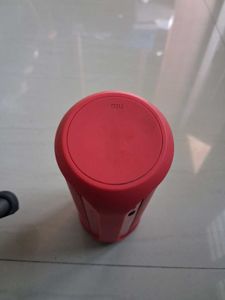 Red Portable Bluetooth Speaker - not working