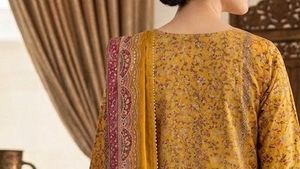 Mustard yellow Gota Patti suit set