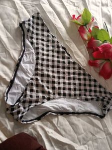 🇪🇪Gingham Bikini Bottom