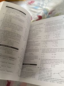 Objective NCERT at your Fingertips Physics