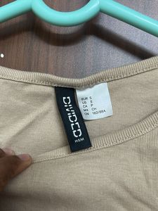H&amp;M Beige Crop Top