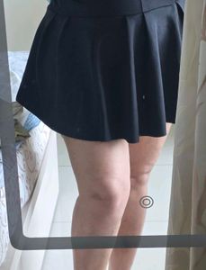 Black High-Waisted skirt