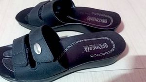 Aerowalk Women's Black Adjustable Sandals