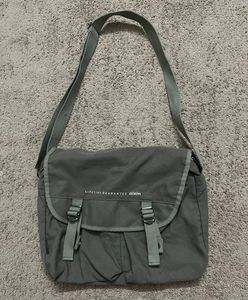Vintage utility messenger bag 💼