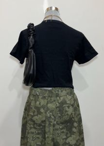 REMERA Korean Pocket Crop T-shirt