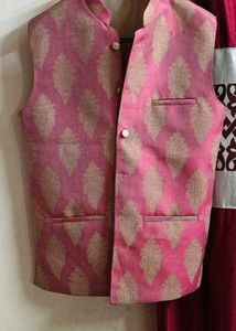 Stylish Men's Festive Kurta Set