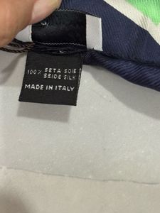 100% Silk Elizabetta  Italy Scarf
