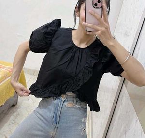 Chic Black Puff Sleeve Top