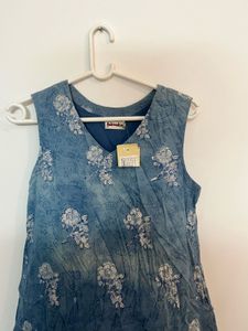 Blue Floral Cotton Kurta not faded !!!