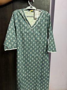 Green Printed Kurta with Lace Trim