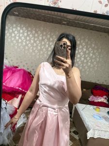 Elegant Pink One-Shoulder Gown🎀❤️🦋
