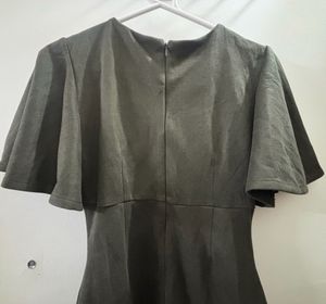 FOREVER 21 Olive Green Flutter Sleeve Dress