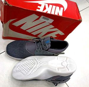 Nike Grey Sneakers