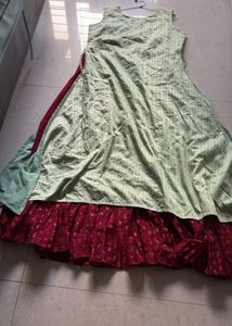 Sleeveless ethnic gown