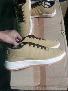 NEW NO USED CASUAL SHOES FOR MAN.