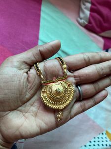 Exquisite Gold Mangalsutra Pendant Necklace
