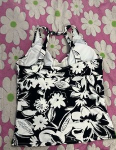 🌸 Floral Halter Neck Top with Built-In Bra