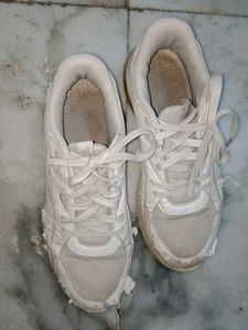 sale🔥!! redtape White Sneakers!! 💟