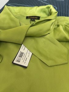 Elegant Green Tie-Neck Top