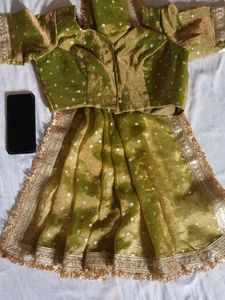 saree ad blouse