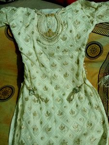 Elegant White Kurta Set with Yellow Dupatta