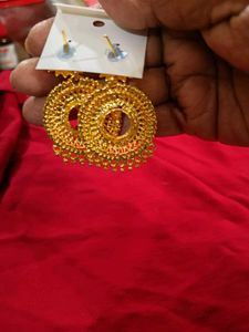 Very Pretty Earring