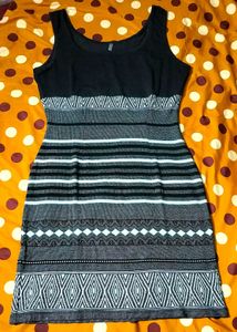 PATTERNED CASUAL DRESS 🖤