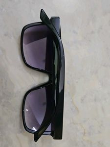 Stylish Black Frame Sunglasses