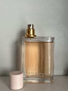 Authentic  Burberry Her Eau de Parfum (EDP)