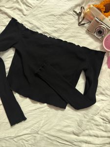 Off-Shoulder Ribbed Long Sleeve Top