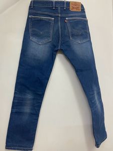 BLUE LEVI’s JEANS FOR MEN