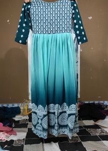 Elegant Green Embroidered Kurta Set
