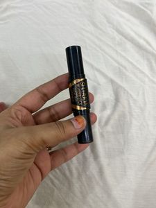 Makeup Combo: Nude Matte Lipstick + FREE 2-in-1 Co