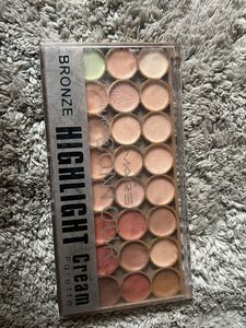 Bronze Highlight Cream Palette